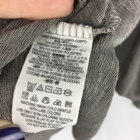 Free People > Embroidered Top w/ Floral Motif - Picture 7 of 7